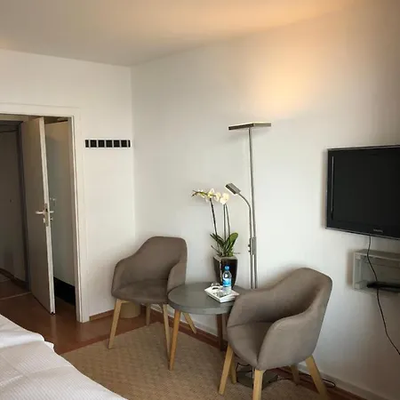 Paolos Seehotel 게스트하우스 3*